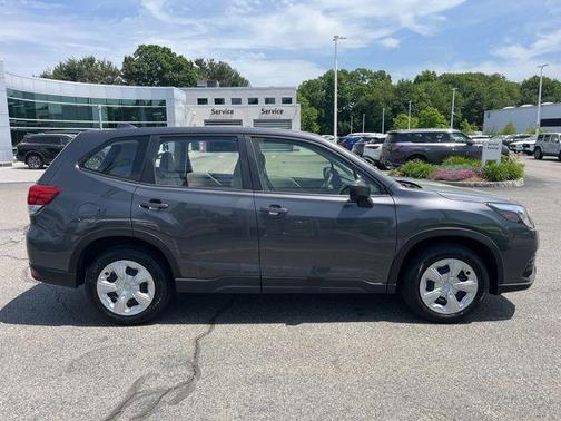 Magnetite Gray Metallic 2023 Subaru Forester