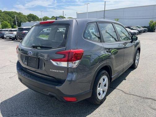 Magnetite Gray Metallic 2023 Subaru Forester