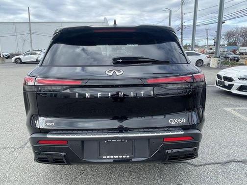 Mineral Black 2023 INFINITI QX60 Luxe