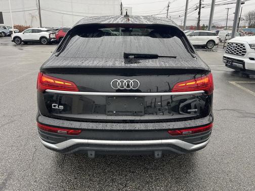 2022 Audi Q5 45 S line quattro Premium