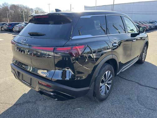 2025 INFINITI QX60 Pure