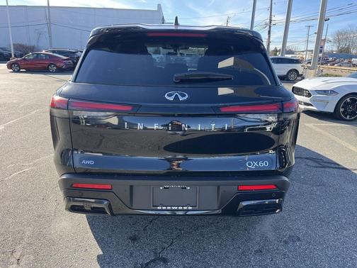 2025 INFINITI QX60 Pure