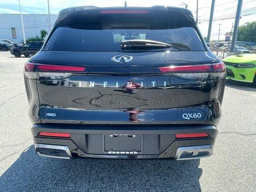 Mineral Black 2025 INFINITI QX60 SENSORY