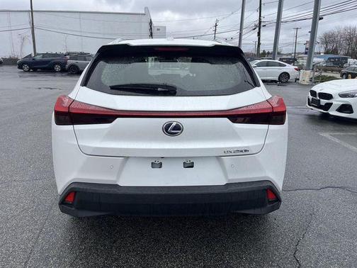 Eminent White Pearl 2020 Lexus UX 250h Base