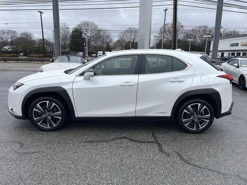 Eminent White Pearl 2020 Lexus UX 250h Base