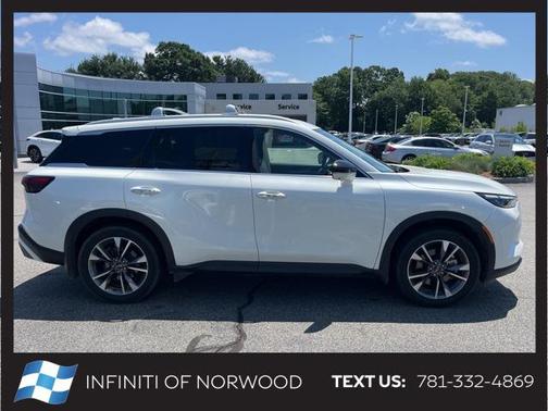 2022 INFINITI QX60 LUXE