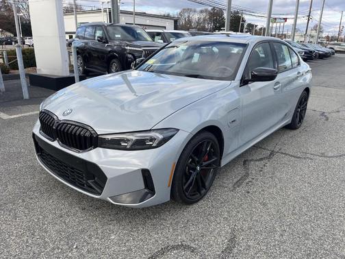 2023 BMW 330e xDrive