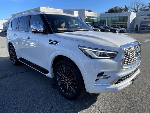 2024 INFINITI QX80 SENSORY