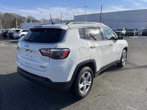 2023 Jeep Compass Latitude