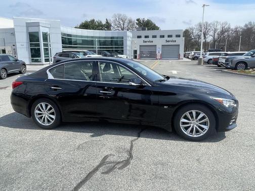 Black Obsidian 2014 INFINITI Q50 Premium