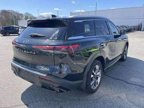 Mineral Black 2023 INFINITI QX60 Luxe