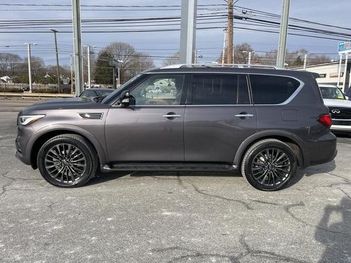 2024 INFINITI QX80 SENSORY