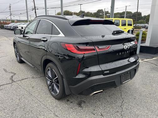 2025 INFINITI QX55 LUXE