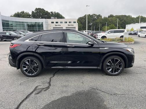 2025 INFINITI QX55 LUXE