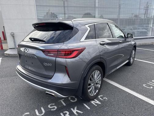 2023 INFINITI QX50 Luxe
