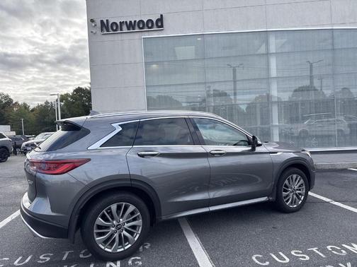 2023 INFINITI QX50 Luxe