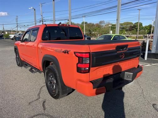 Afterburn Orang 2025 Nissan Frontier PRO-4X
