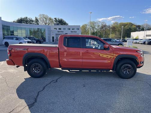 Afterburn Orang 2025 Nissan Frontier PRO-4X