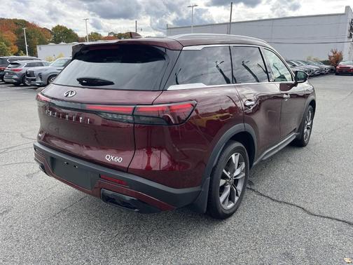 2024 INFINITI QX60 Luxe