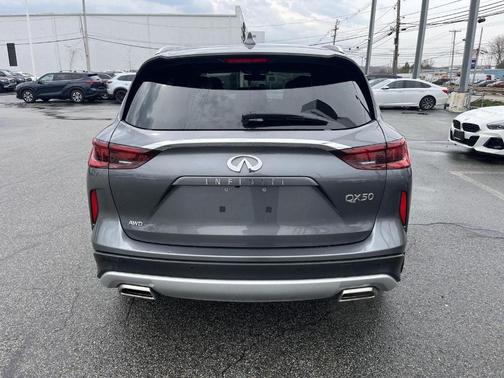 2025 INFINITI QX50 Luxe