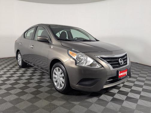 2016 Nissan Versa 1.6 SV