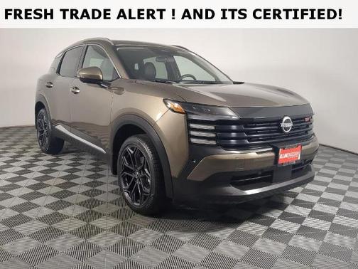 2025 Nissan Kicks SR