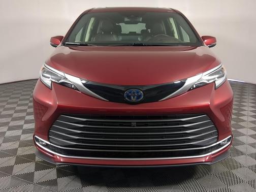 2021 Toyota Sienna 