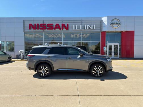Gun Metallic 2025 Nissan Pathfinder Platinum