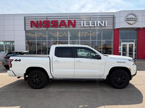 2023 Nissan Frontier SV