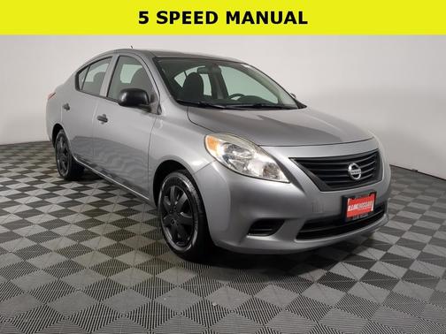 Magnetic Gray 2014 Nissan Versa 1.6 S