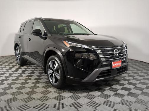 Super Black 2025 Nissan Rogue SL