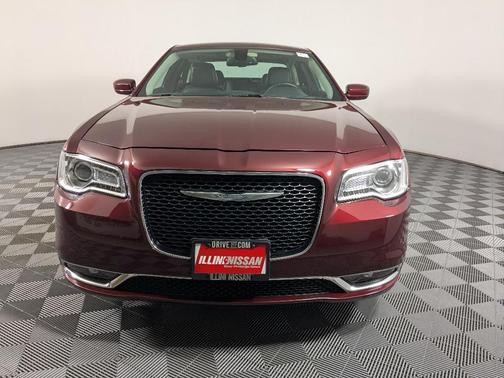 2016 Chrysler 300 Limited