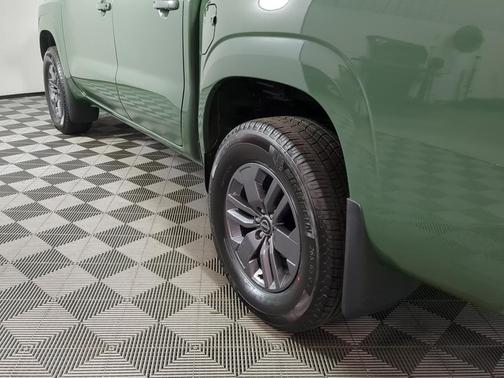 Green 2026 Nissan Frontier SV