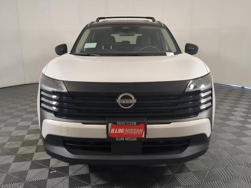 2t Wht Blk Roof 2026 Nissan Kicks SV