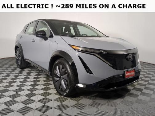 Boulder Gray Pearl 2023 Nissan ARIYA EVOLVE+