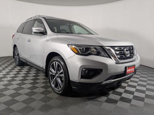 2019 Nissan Pathfinder Platinum