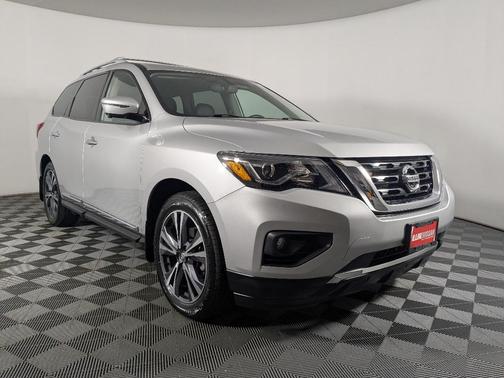 2019 Nissan Pathfinder Platinum