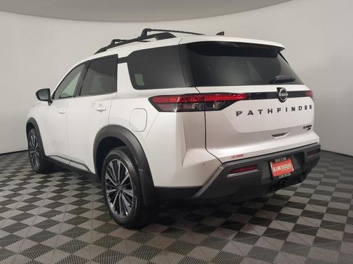 Everest White P 2026 Nissan Pathfinder Platinum
