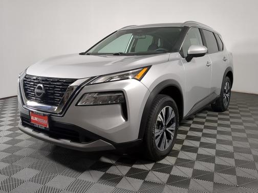 Brilliant Silver Metallic 2023 Nissan Rogue SV