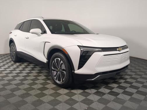 Summit White 2024 Chevrolet Blazer EV eAWD LT