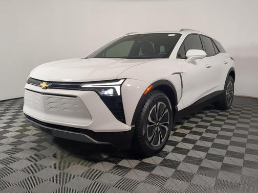 Summit White 2024 Chevrolet Blazer EV eAWD LT
