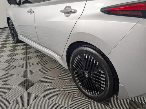 2025 Nissan Leaf SV PLUS