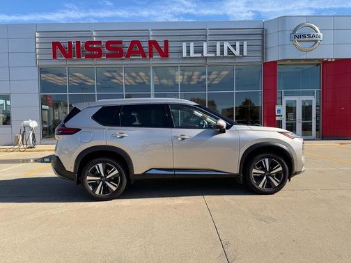 Champagne Silver 2022 Nissan Rogue Platinum