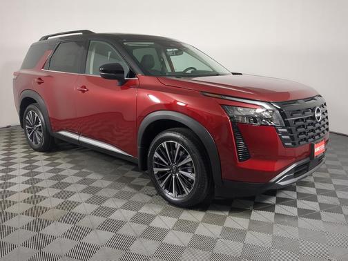 2t Red Blk Roof 2026 Nissan Pathfinder Platinum