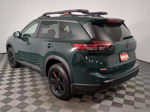 Obsidian Black 2026 Nissan Rogue Rock Creek