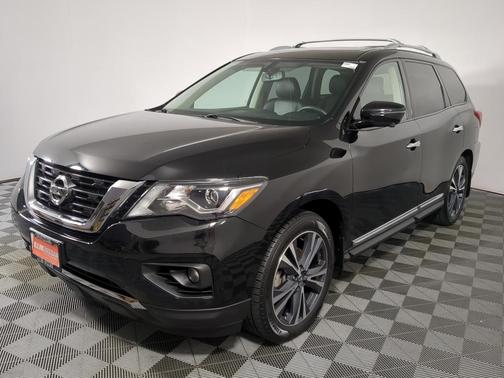 Magnetic Black 2019 Nissan Pathfinder Platinum