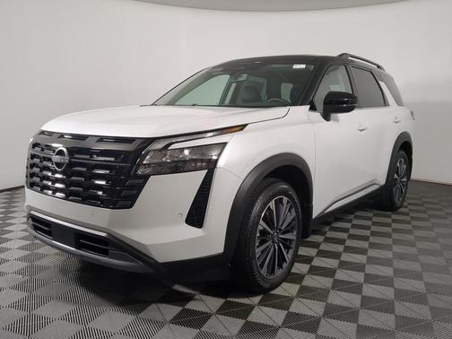 White / Black 2026 Nissan Pathfinder Platinum