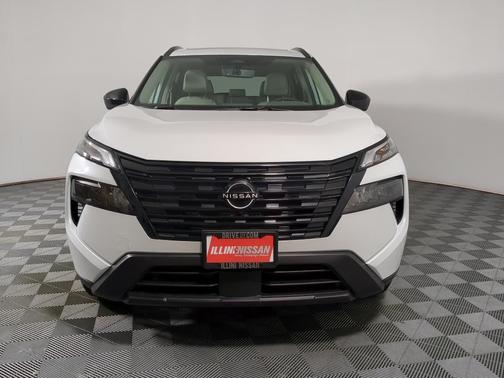 Everest White P 2026 Nissan Rogue Dark Armor
