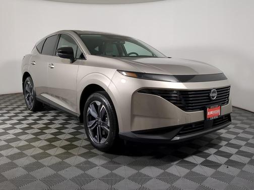 Champagne Silve 2026 Nissan Murano SL