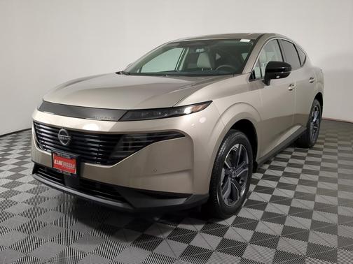 Champagne Silve 2026 Nissan Murano SL